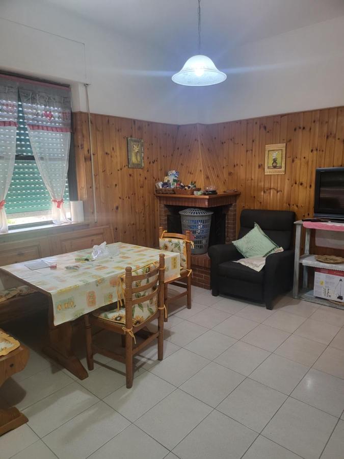 Darsena Fiumicino Apartment Bagian luar foto